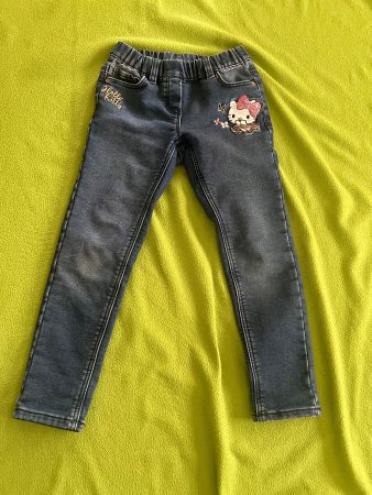 Hello Kitty Jeans C&A, Gr. 122, Top Zustand!