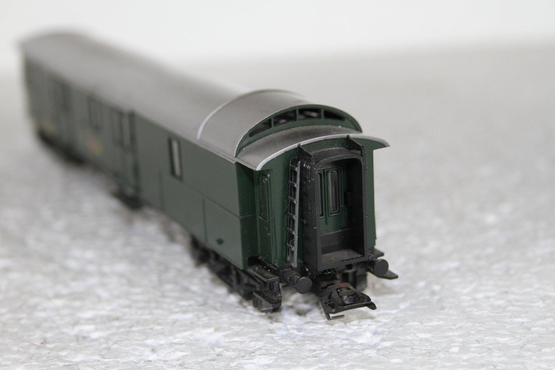 Märklin Modellini di ferrovie: Marklin 4146 SBB Gepäckwagen mit DC Achsen – Usato da Triesen venduto da gleis8 3