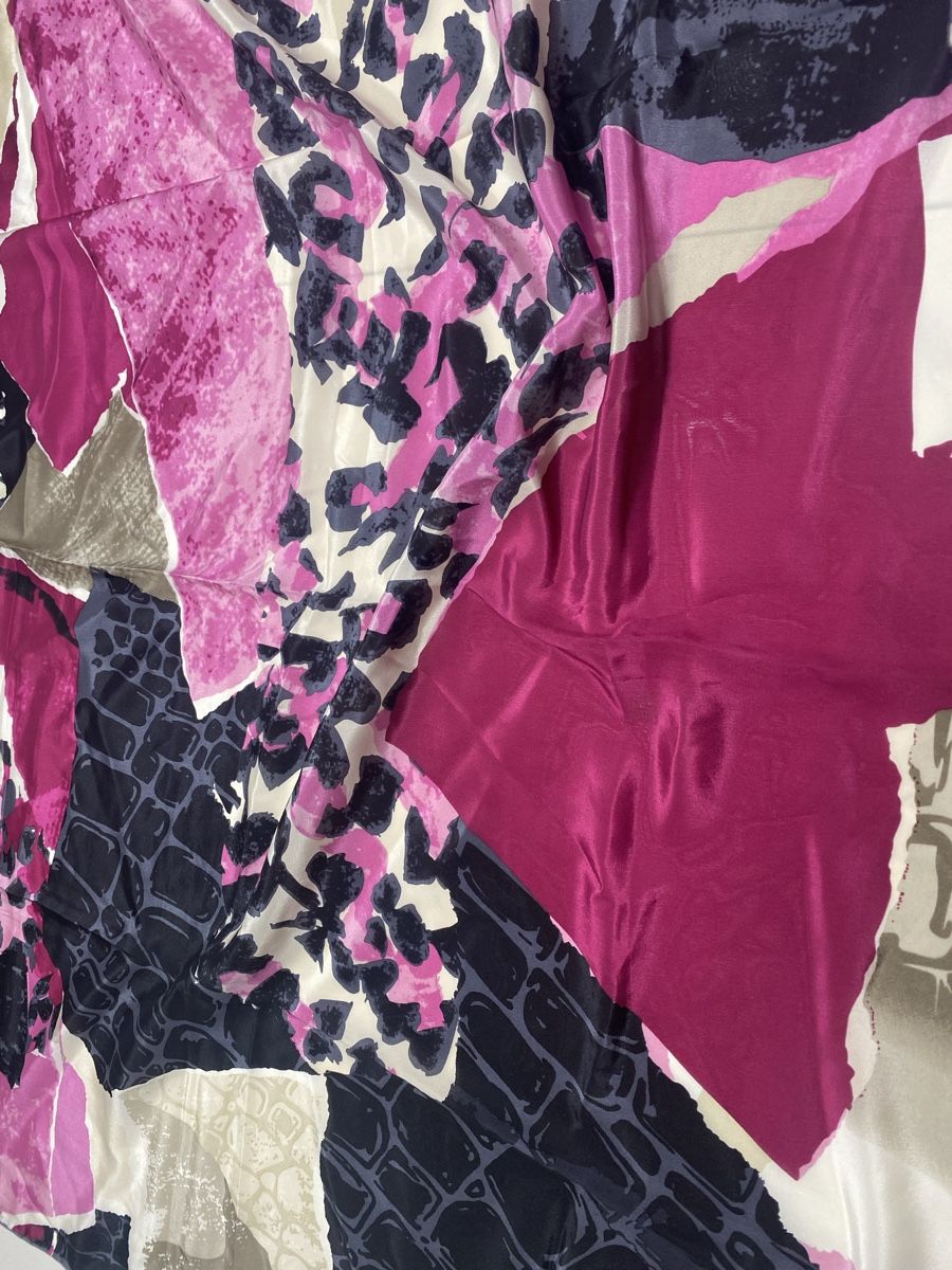 Foulards, Tücher & Schals: Seiden Foulard 🌸 – Gebraucht aus Opfikon von Luis144 2