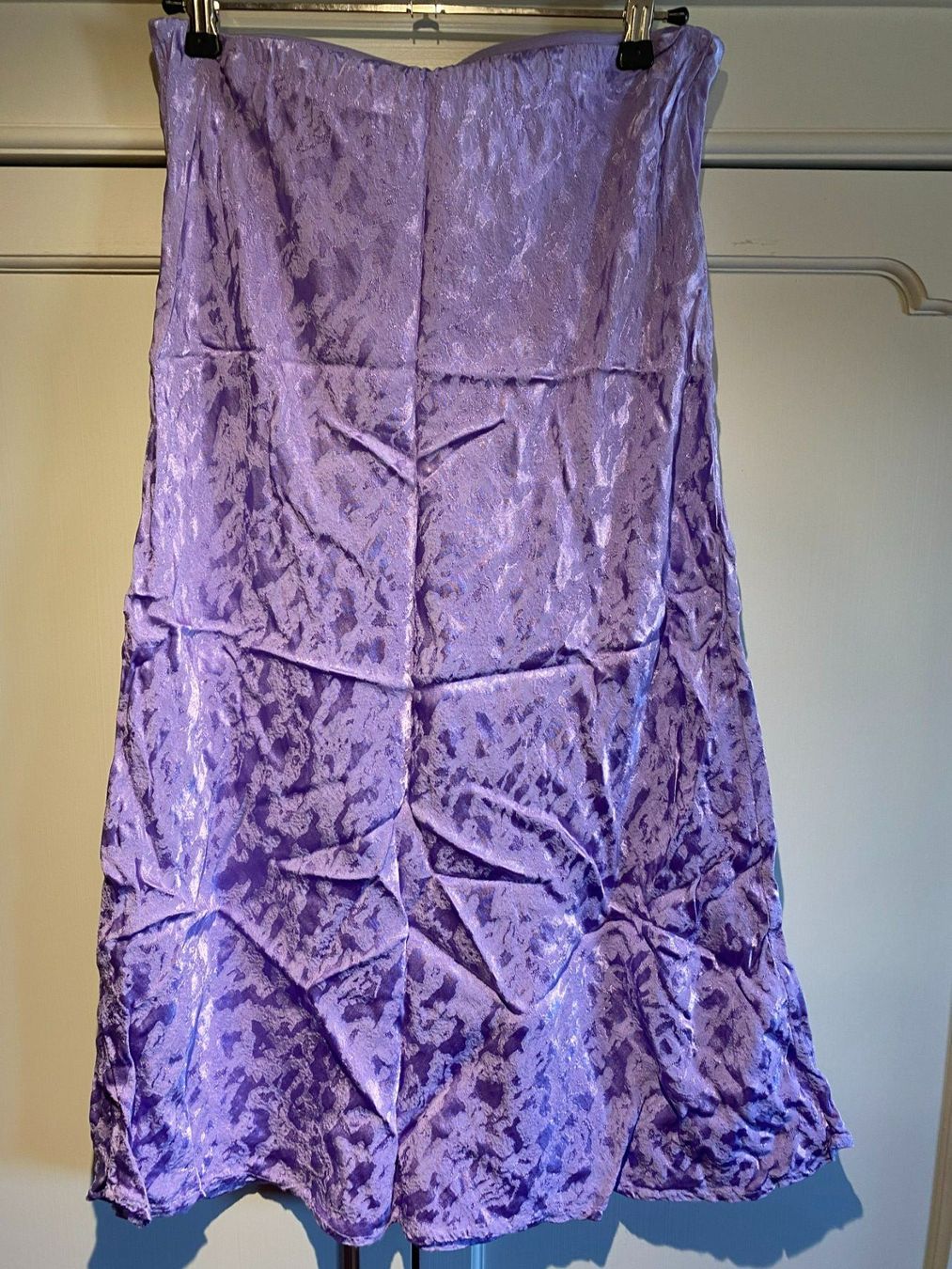 Röcke: DAMENROCK-SATIN STOFF-LILA – Neu und originalverpackt aus Meienried von ManuelaBoutique 3