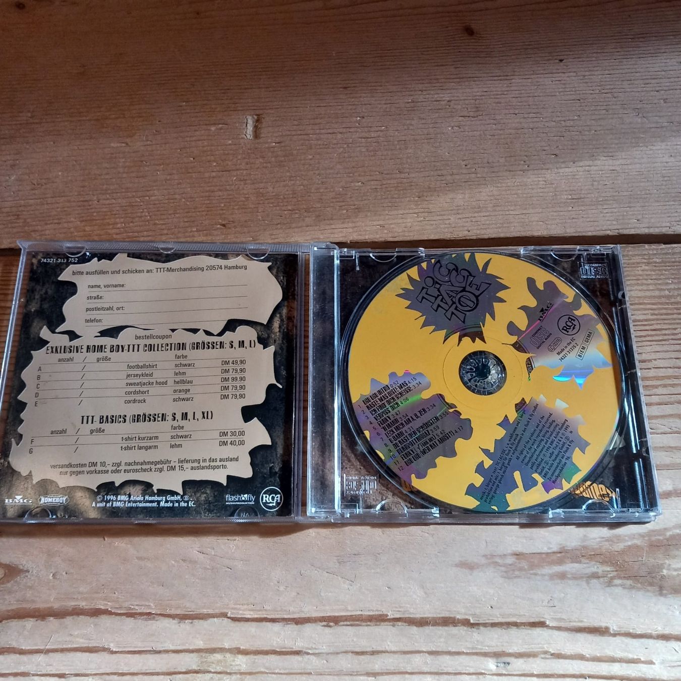 CD: Tic Tac Toe - Debut Album – Usato da Ganterschwil venduto da zaz_h9b6 1