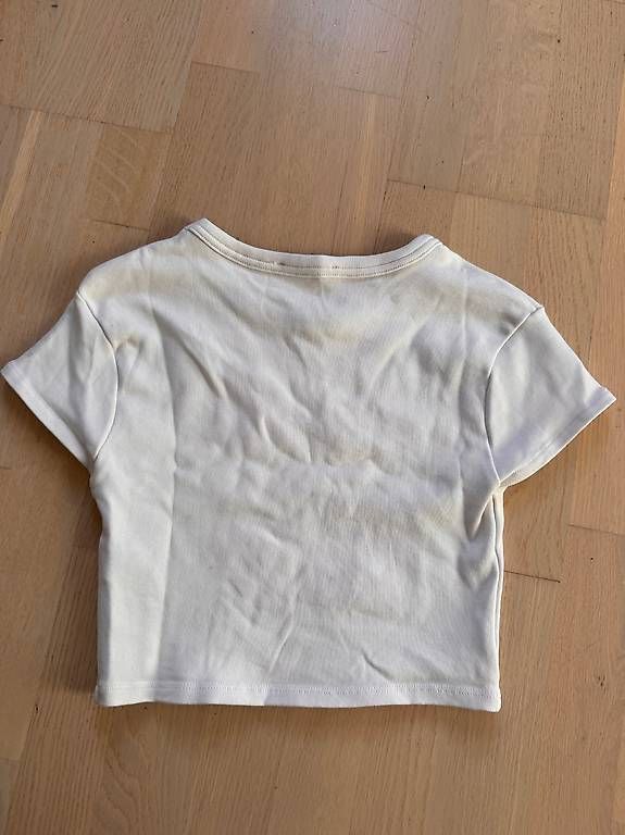 Zara T-shirt: Weisses Zara Oberteil – Nuovo (secondo la descrizione) da Arlesheim venduto da dan_vv9f 1