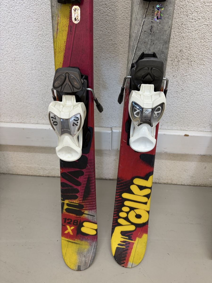 Völkl Skis: Freestyle/Twin Kinder Ski 128 cm – Gebraucht aus Horw von taskinardi 2
