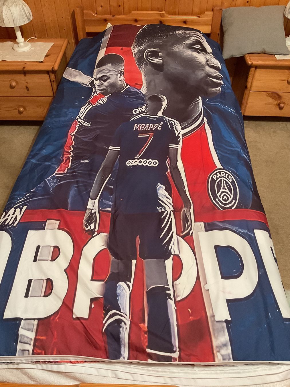 Bettwäsche: Parure lit Mbappé 1 place Mbappe – Gebraucht aus Icogne von Juka