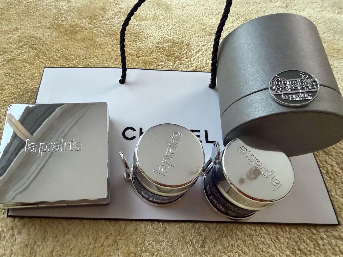La Prairie Cura del viso: La Prairie  Leerer Glasbehälter x2, Puderverpackung  leer – Usato da Zumikon venduto da DamenFashionShop 8
