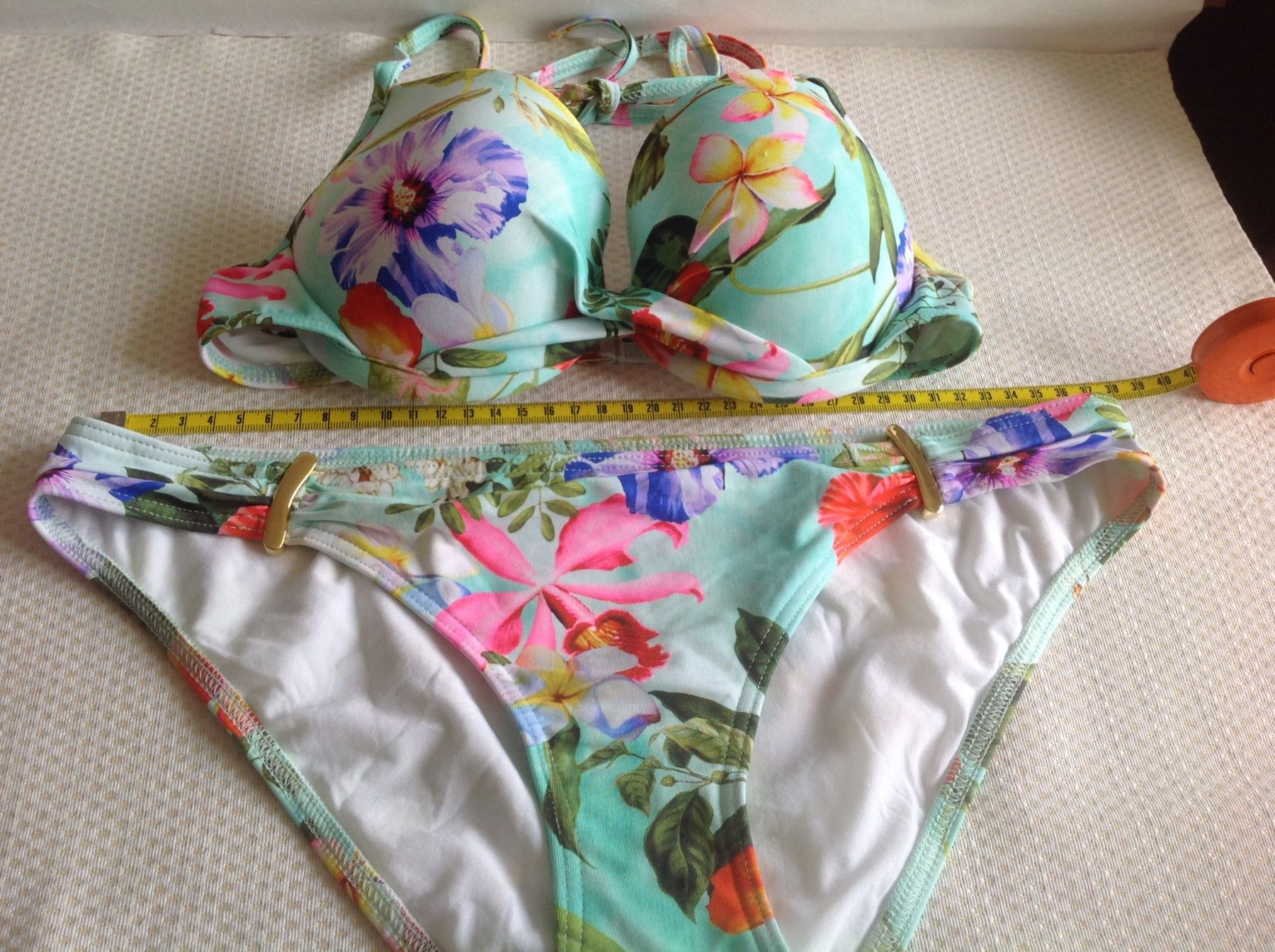 Badekleider & Bikinis: Kiwi - Bikini - 36 - N E U F – Neu (gemäss Beschreibung) aus Sion von accroshoes 1