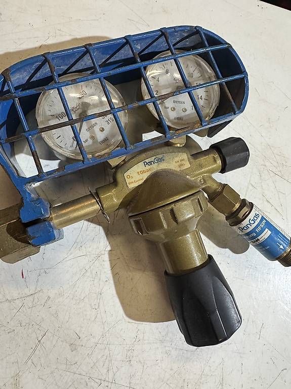 Löten & Schweissen: Gas und Sauerstoff Manometer Autogenschwwissen – Gebraucht aus Igis von Ricobmw 1