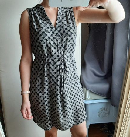 Schönes Sommerkleid schwarz-beige gemustert Gr. 38