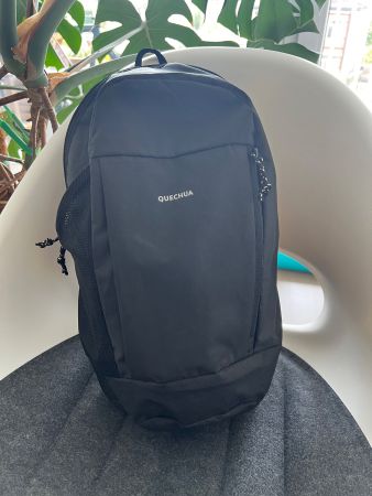 Decathlon Quechua Rucksack 10L - Wie neu