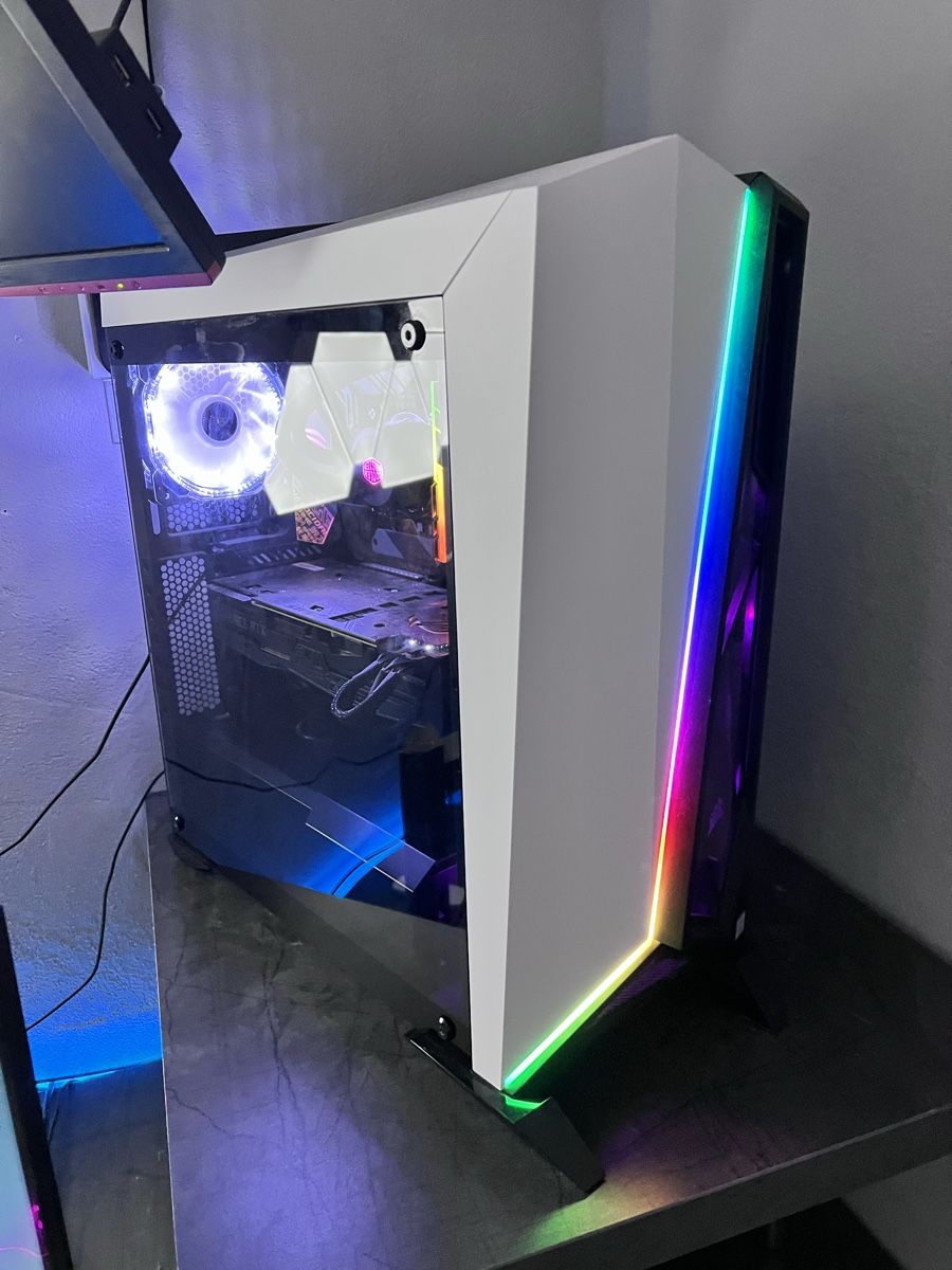 PC: Gaming Setup zwei Aoc Monitore ein Pc und eine halterung – Usato da Altendorf venduto da TISPA.SHOP 1