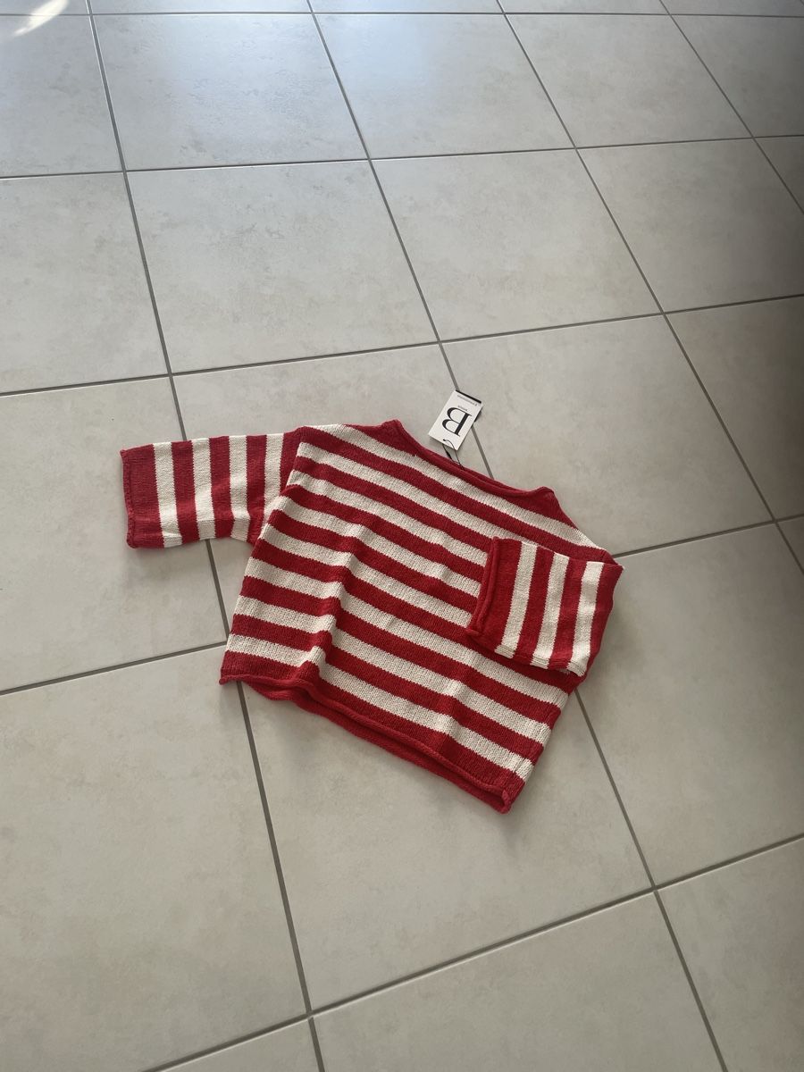 Stradivarius Pulls & Sweat-shirts: Stradivarius Pullover. Gr. S. Mit Etikett  – Neuf avec emballage d'origine à Dübendorf par jlu_r7hz 2