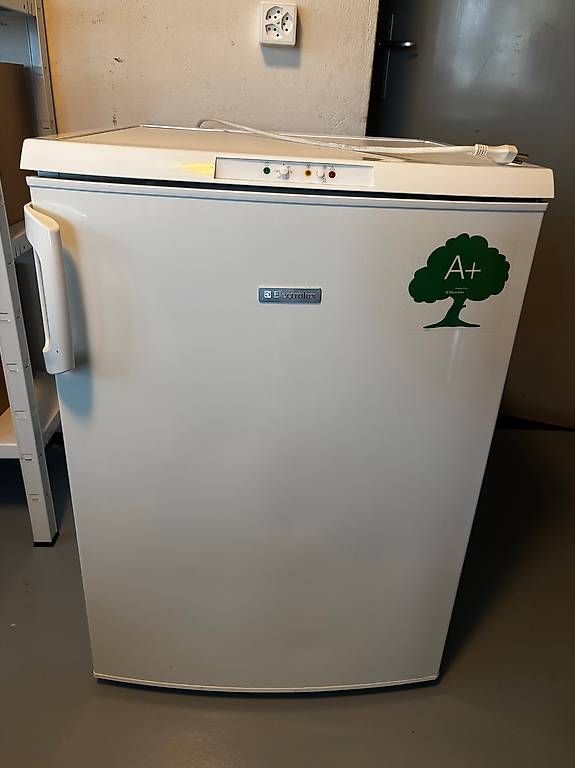 Congelatori: Electrolux Tiefkühler – Usato da Zug venduto da van_ymd7