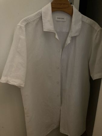 Ab 9.- Herren Hemd kurzarm weiss Grösse S/M bekuem sommer