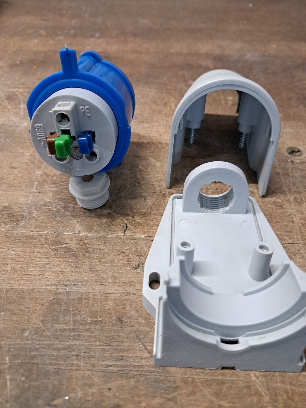 Stecker: Bals Wandsteckdose 16-6h – Neu (gemäss Beschreibung) aus Tegerfelden von Spick67 1