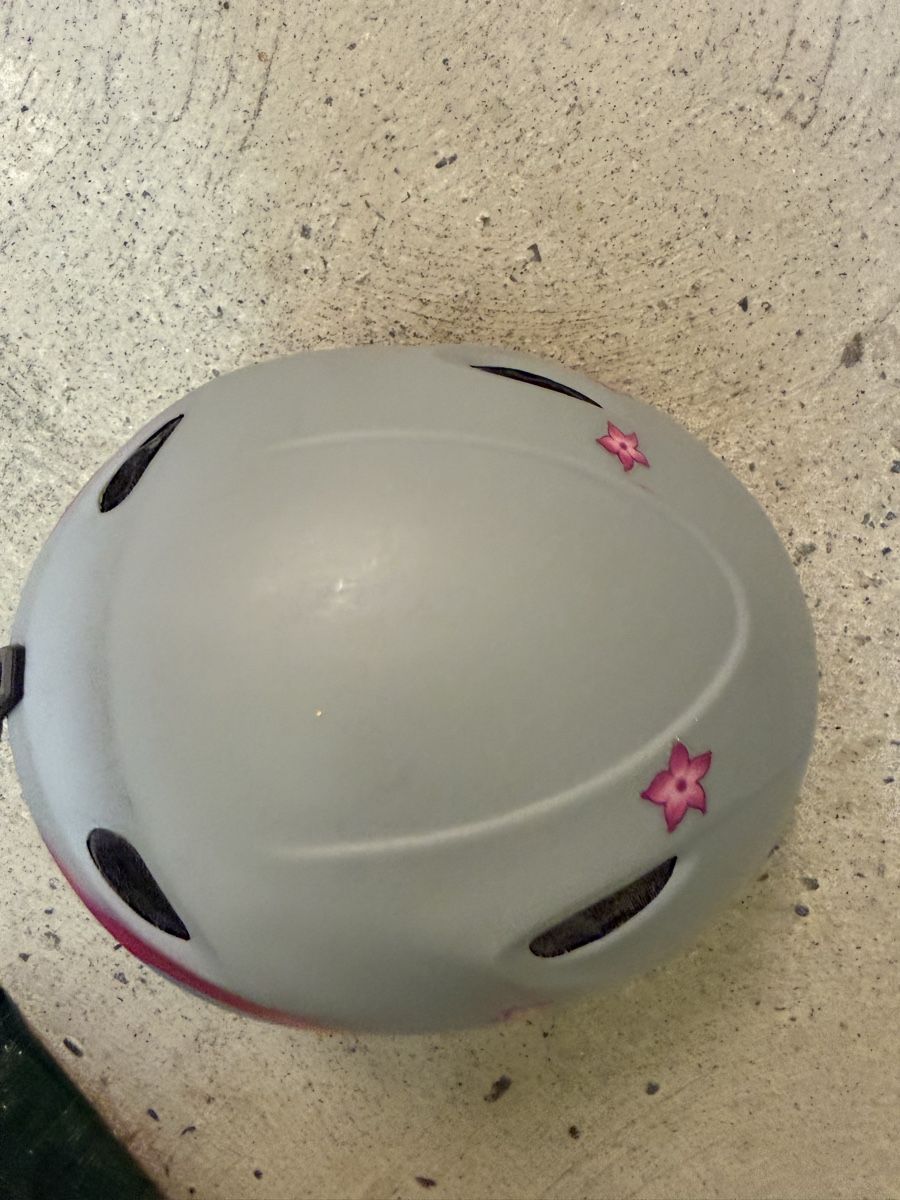 Giro Caschi: Ski Helmet Grey Pink Monkey Design GIRO  Used – Usato da Geneve venduto da fed_grg5 4