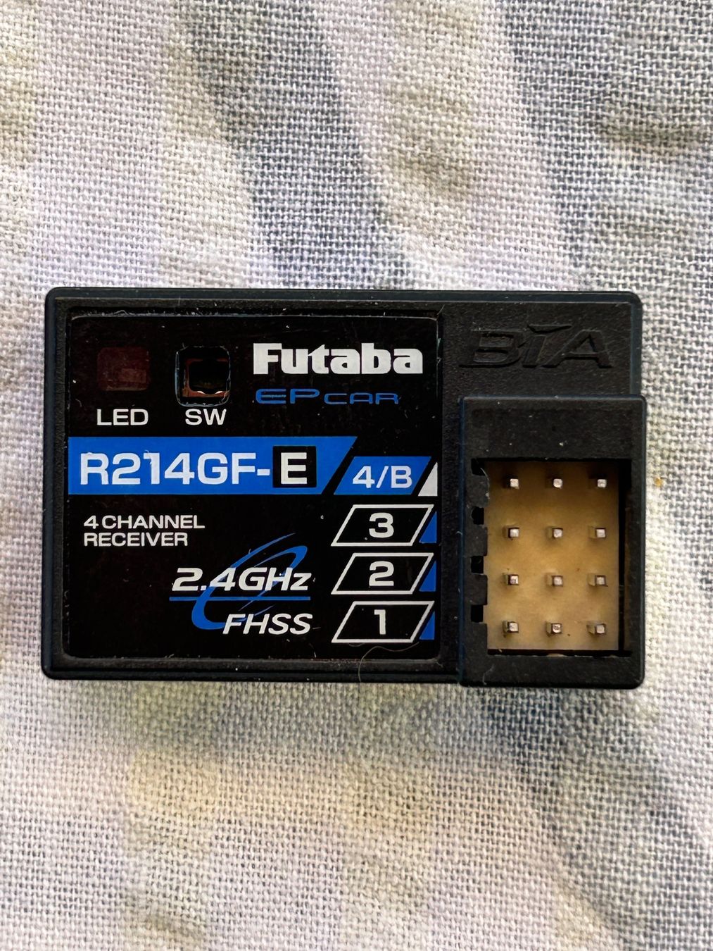 Futaba Telecomando: Futaba R214GF-E FHSS Empfänger – Usato da Biel/Bienne venduto da Madtrix