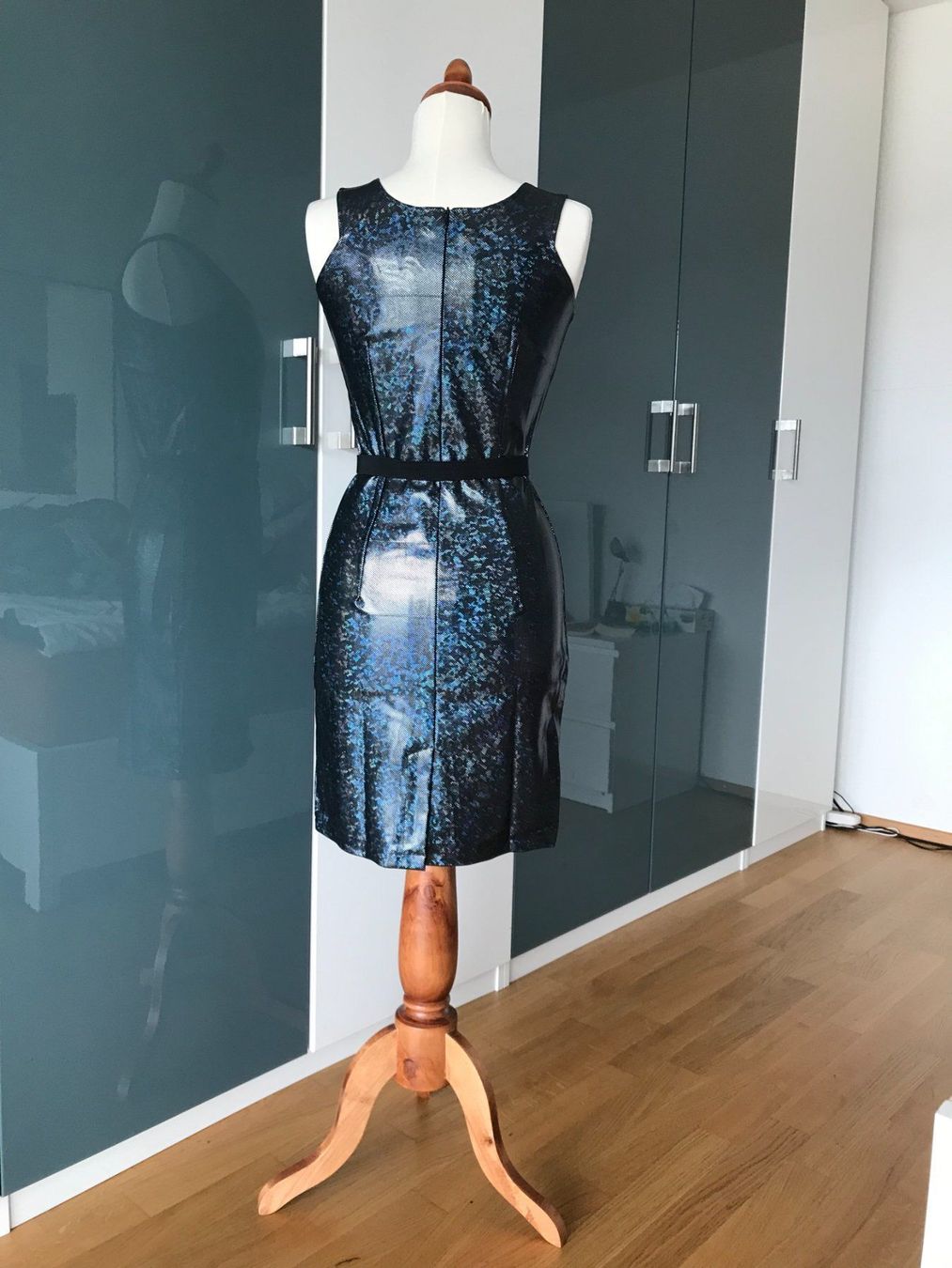 Kleider: Elastische Partykleid 38 M nie tragen – Gebraucht aus Dübendorf von Levintreyer 6