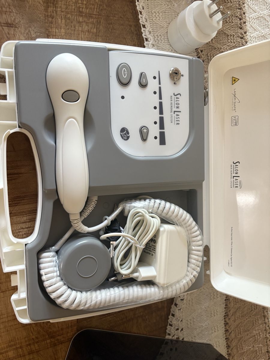 Sonstige Körperpflege: Salon Laser Hair Removal System - Summer Ready! – Neu und originalverpackt aus Seuzach von Diamand28