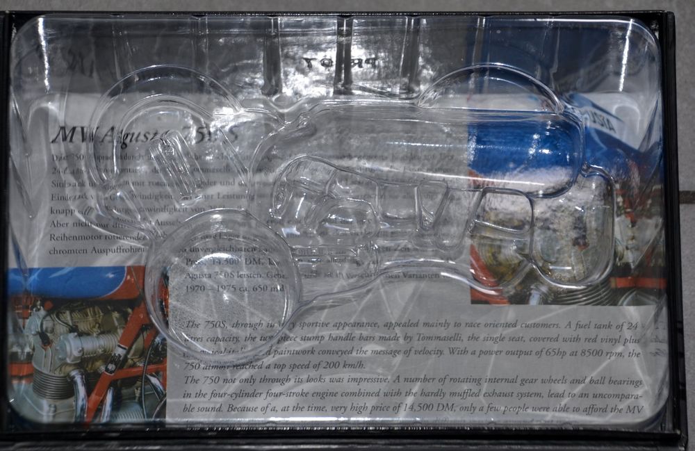 Minichamps 1:12 MV Agusta 750 S (Neu und originalverpackt) in