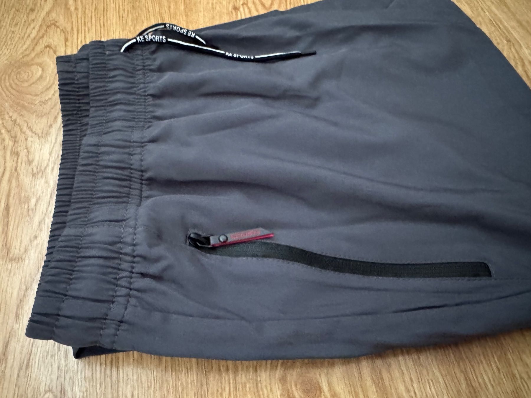 Polyester Hosen: Hose elastisch feiner Polyester XL – Neu und originalverpackt aus Leuggern von unico10 1