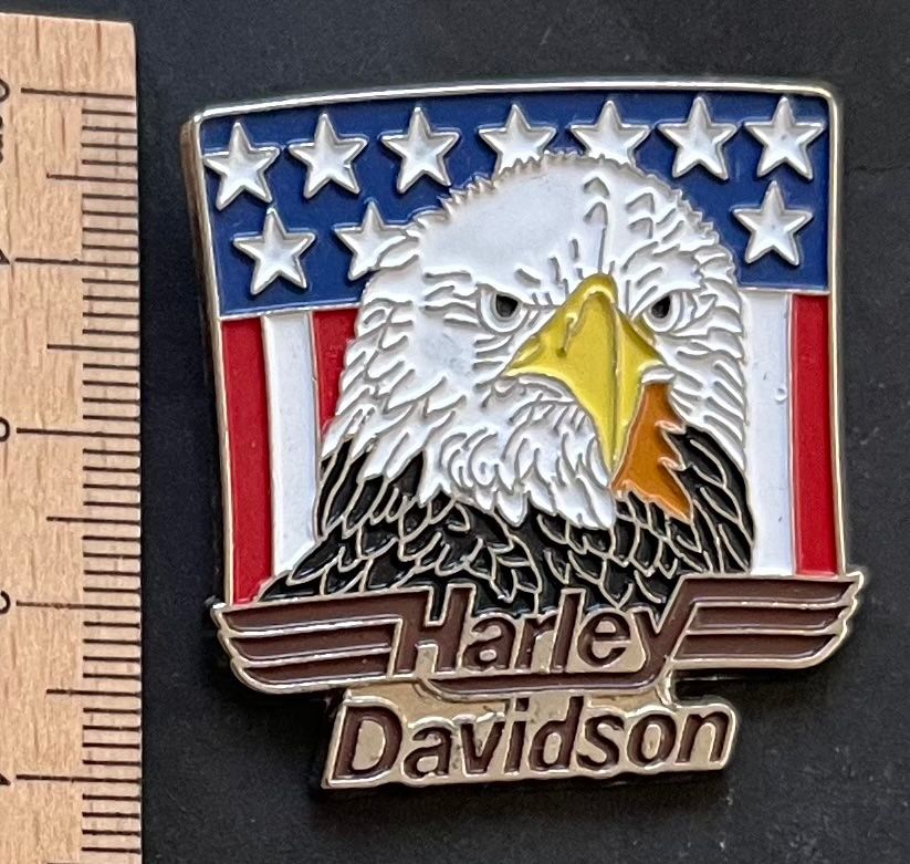 Harley-Davidson Plaquettes & Badges: MOTOR HARLEY DAVIDSON, Cycles, Adler, / Pin – D'occasion à Ostermundigen par DaxKarten-75