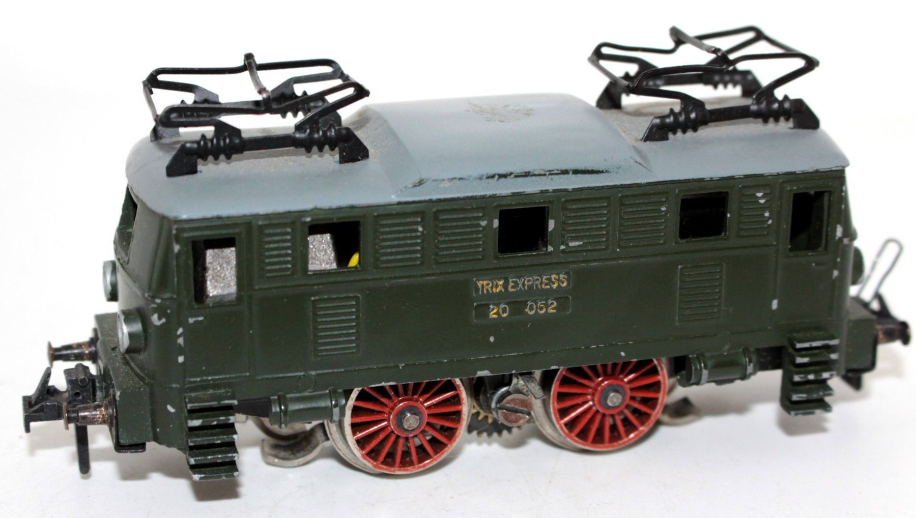 Trix Modelleisenbahnen: H0 / TRIX EXPRESS LOKOMOTIVE 20 052 – Gebraucht aus Allschwil von