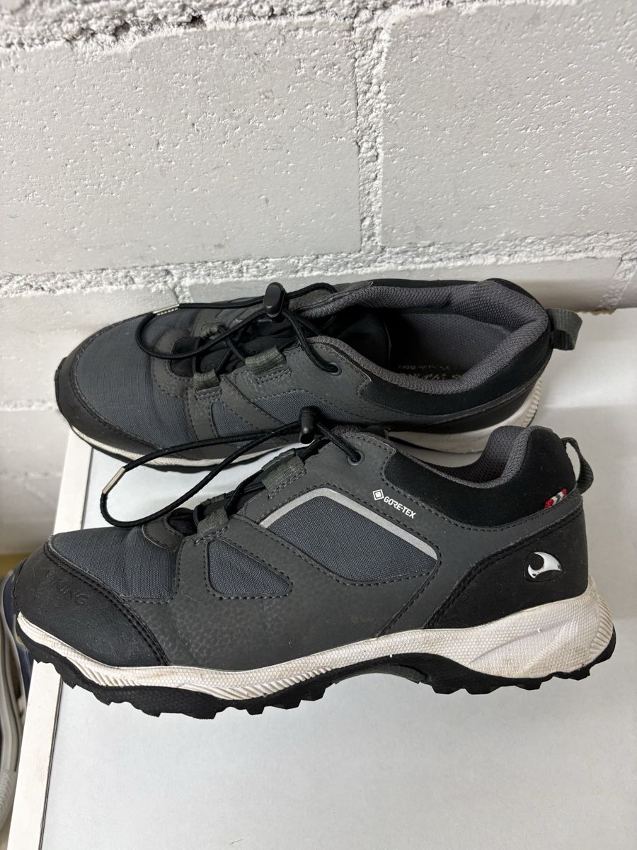 Viking Scarpe da uomo: Viking Gore-Tex Schuhe Kinder Grösse 38 Grau – Usato da Thun venduto da jeff070 1