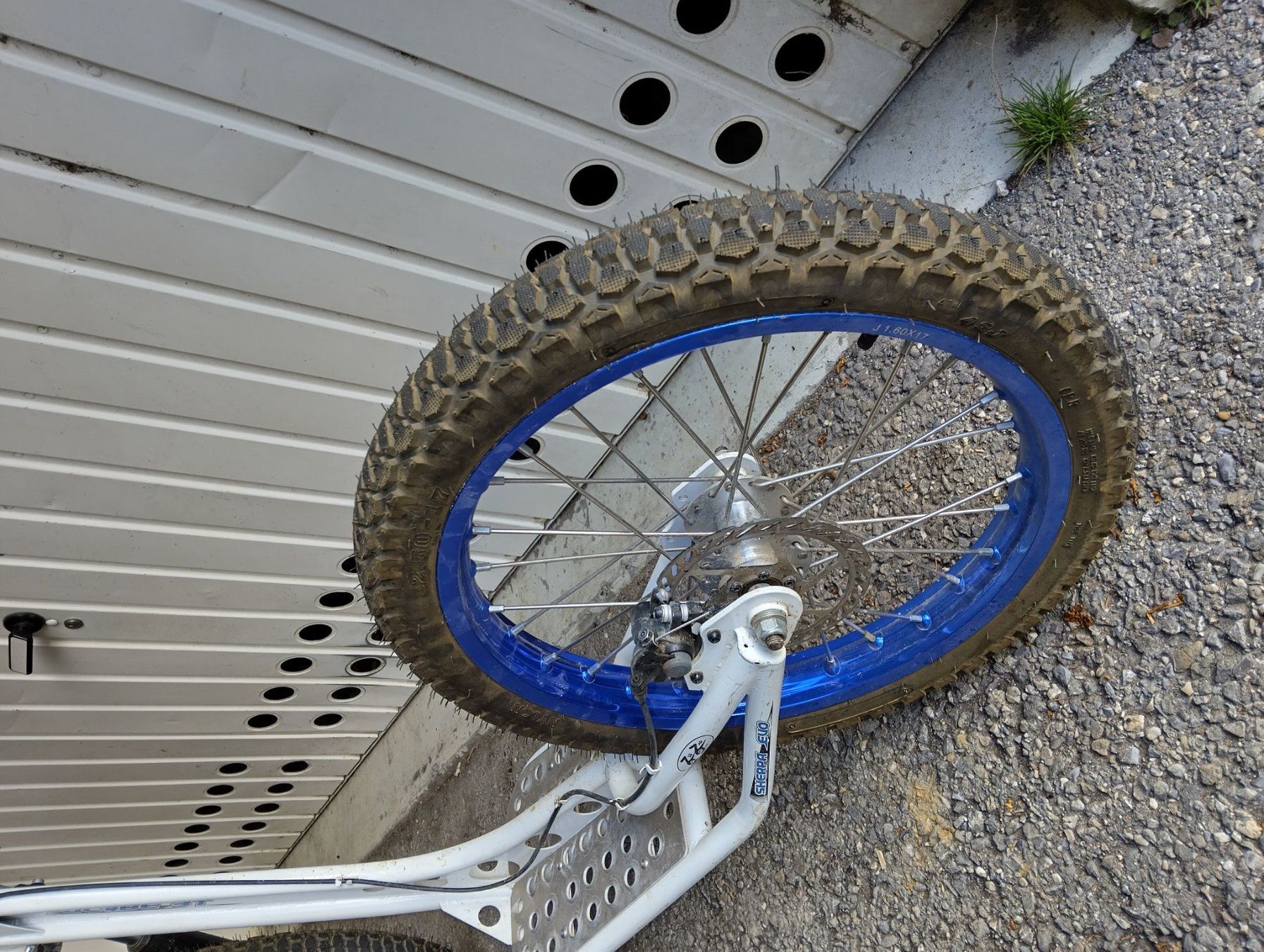 Globe Biciclette: Trottinette Globe 3T – Usato da Moléson-sur-Gruyères venduto da gnatz 4