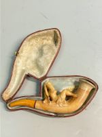 Alte Meerschaumpfeiffe mit erotischem Motiv und Etui