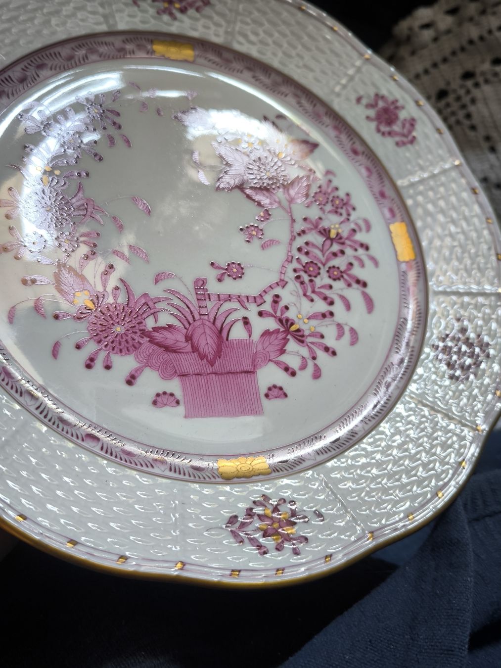 Herend Piatti: Herend 25 cm. Assiette, Corbeille indienne – Usato da Nyon venduto da mgg_gg9j 1