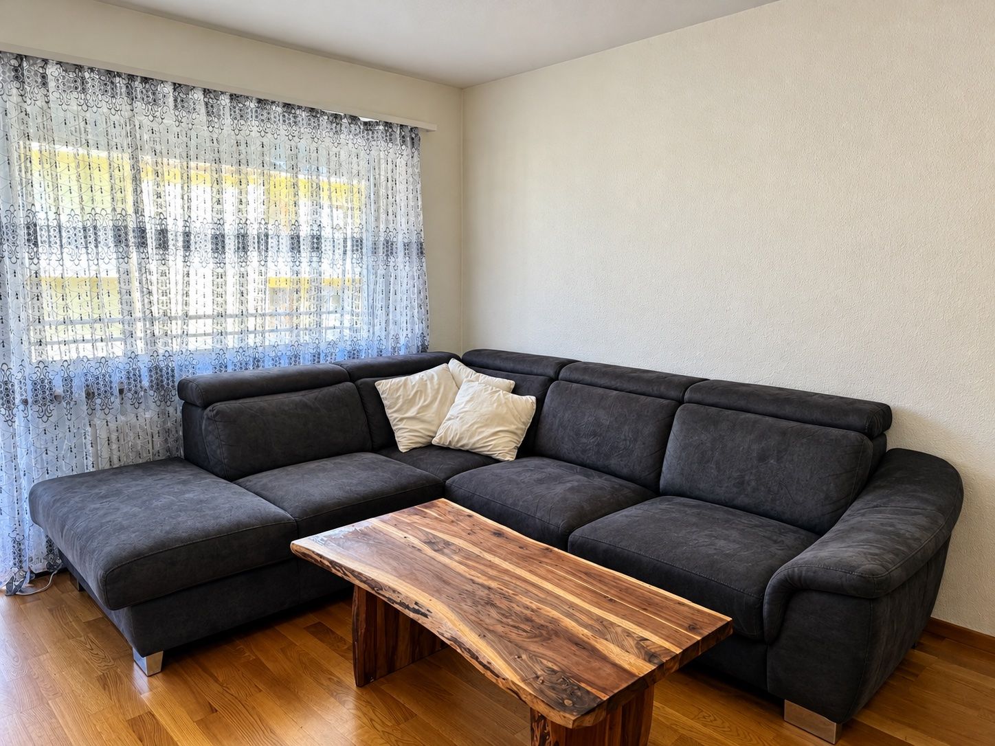 Sofas: Ecksofa anthrazit mit Schlaffunktion gebrauchter Zustand – Gebraucht aus Effretikon von Lio_b23 2