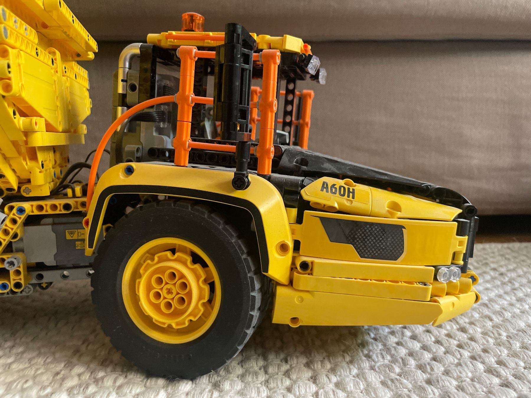 Volvo Voitures modèles: Lego Volvo- Dumper – D'occasion à Bern par lupa-1 3
