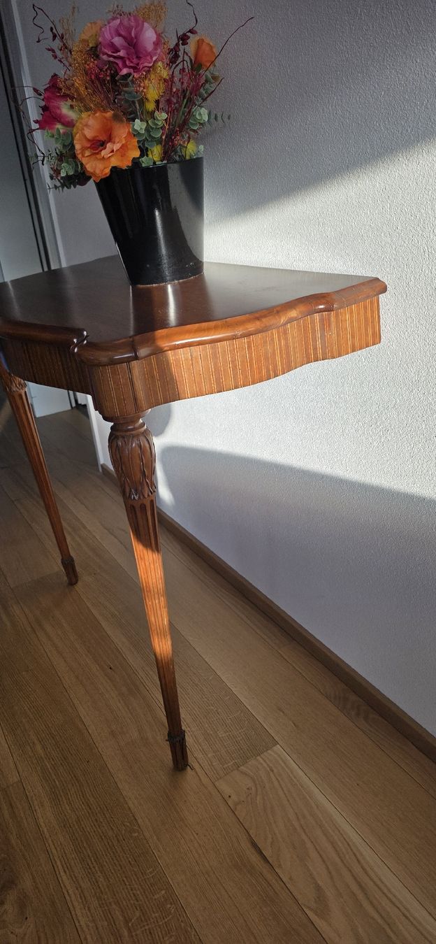 Tavoli: vintage Konsole-Tisch aus Holz – Usato da Lichtensteig venduto da isa_76mj 3