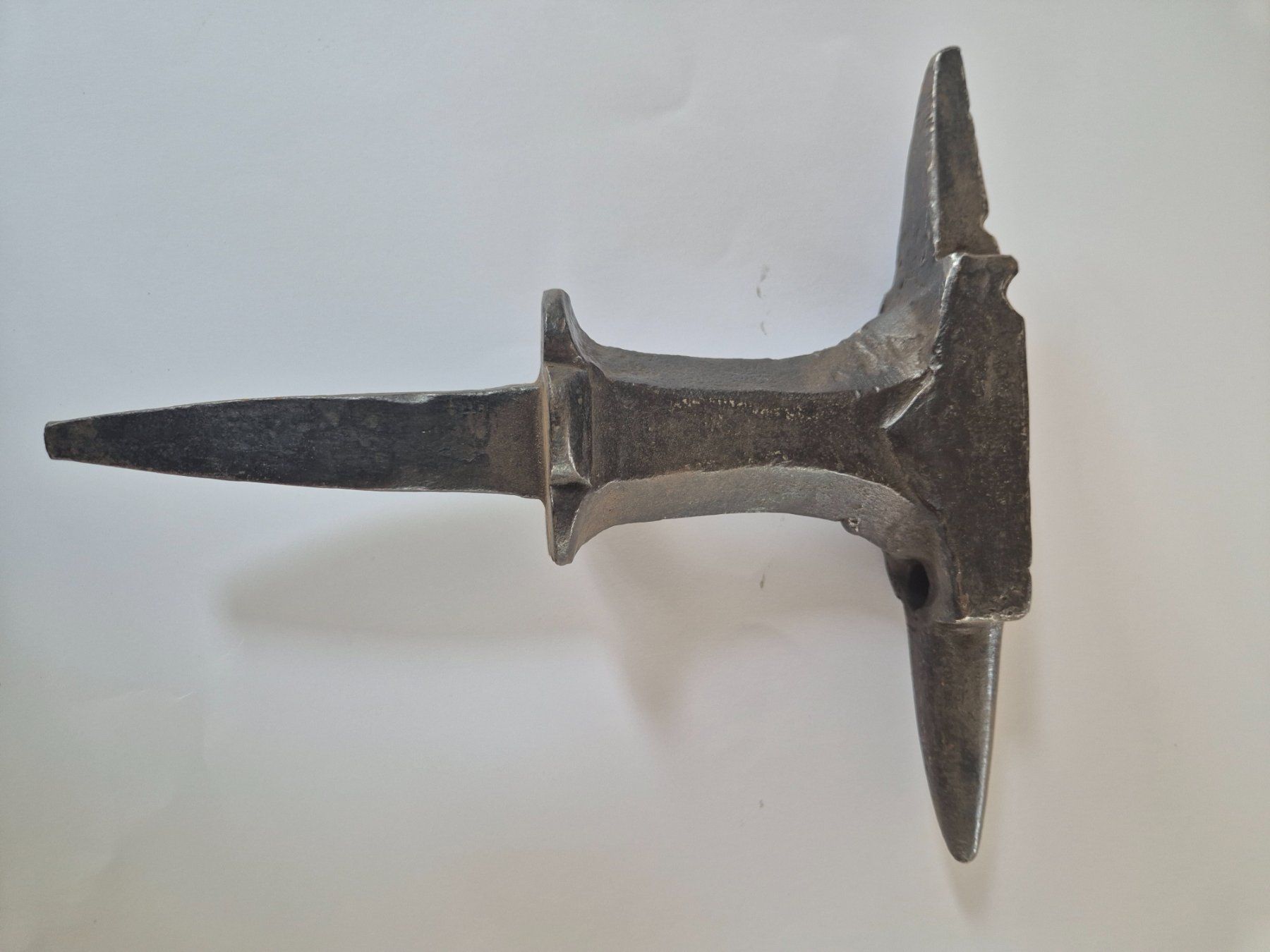 Werkzeuge: Antiker, kleiner Amboss, 2,3 Kg – Gebraucht aus Schlosswil von donmarcos62