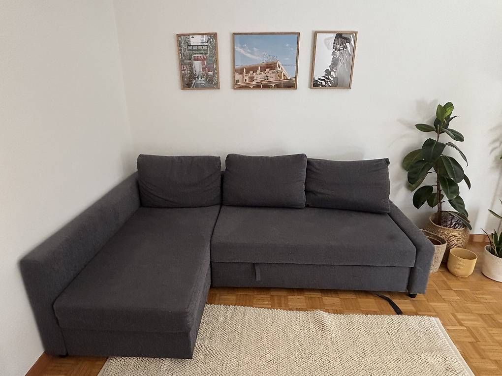 Sofas: Ecksofa mit Bettfunktion in dunkelgrau – D'occasion à Wil SG par aoertig 1
