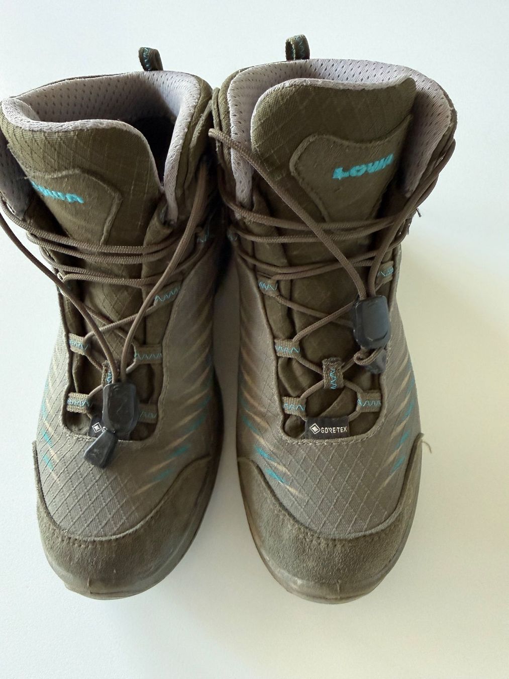 Lowa Chaussures garçon: LOWA Kinderwanderschuhe Gr. 35 – D'occasion à Dällikon par dahi1
