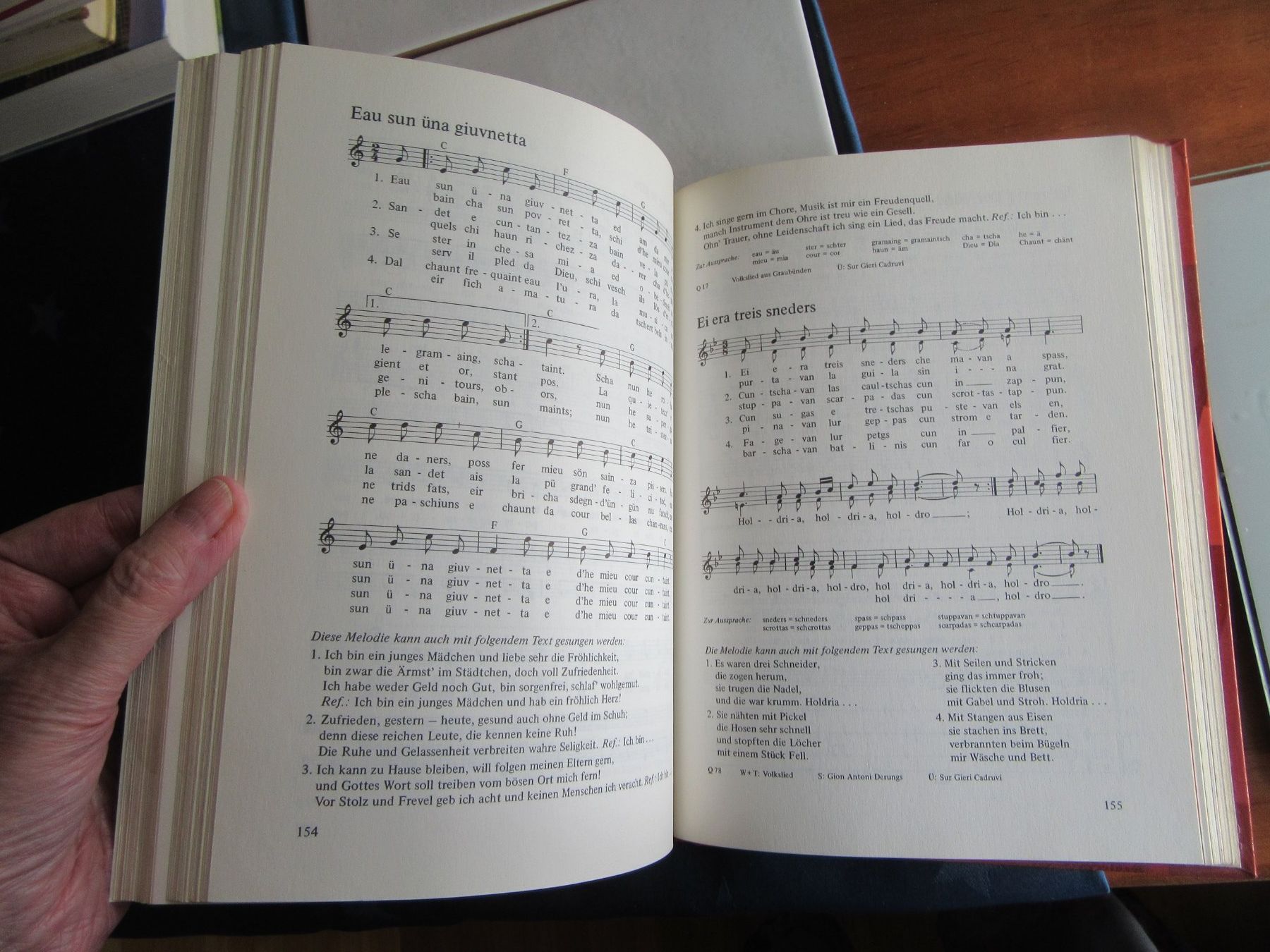 Libri: Schweizer Singbuch - Mittelstufe – Usato da Wattwil venduto da wampi 7