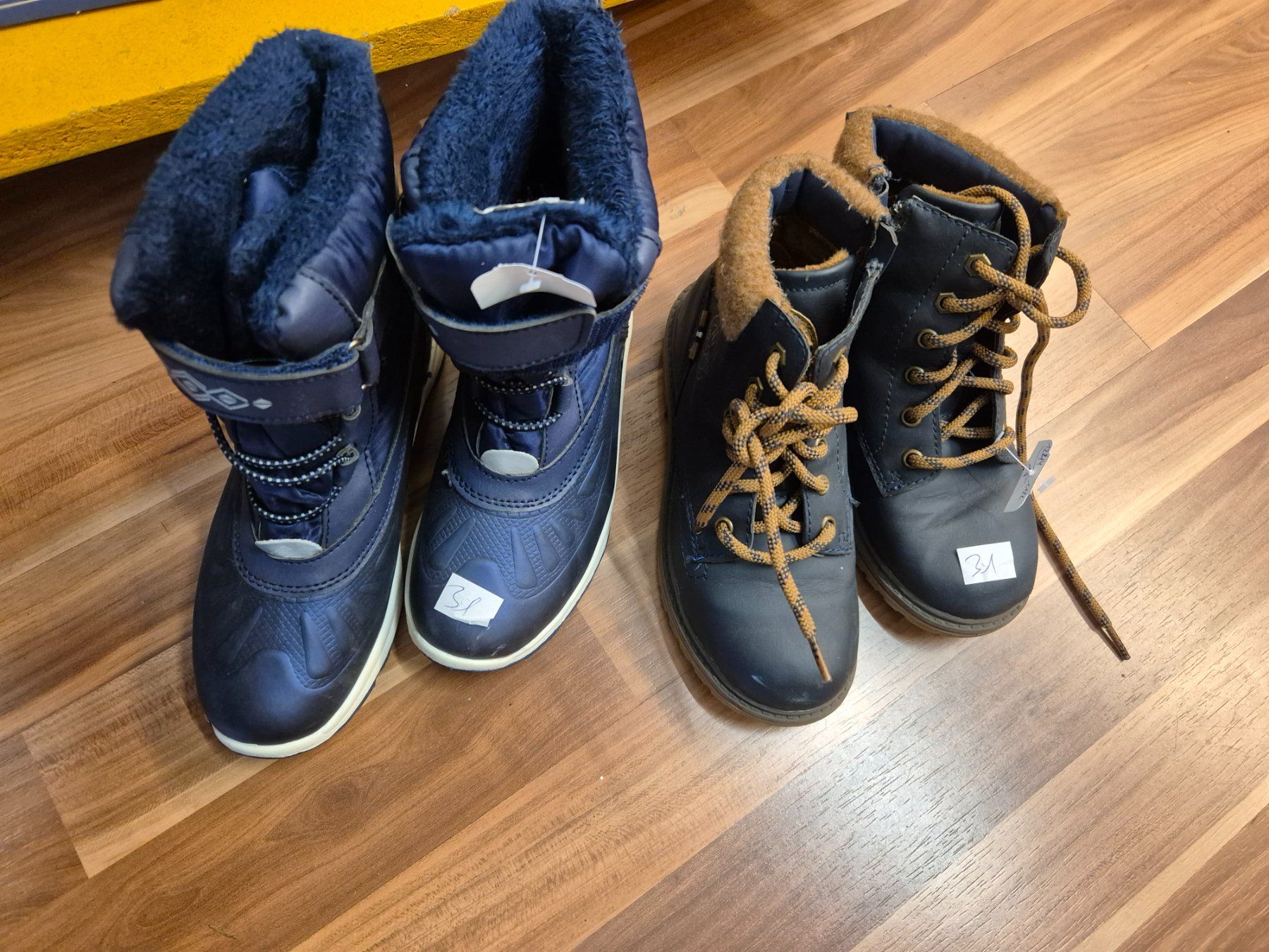 Chaussures garçon: Peppertssriefel und eplorer winterschuh gr 31 k27 – D'occasion à Schwarzenburg par Flamingo07