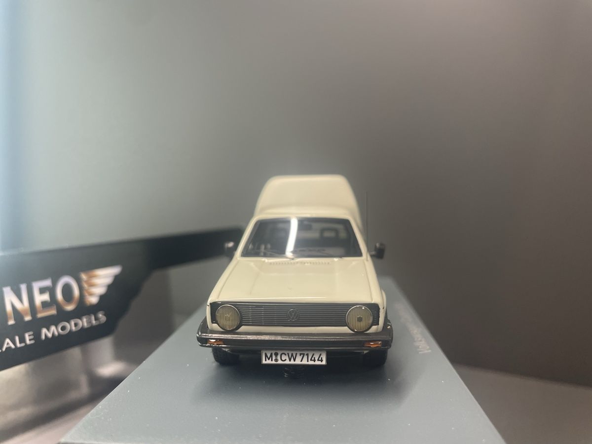 Volkswagen Modellini d'auto: Vw Caddy by Neo 1/43 – Nuovo e nell'imballaggio originale da Paradiso venduto da jovica1987 1