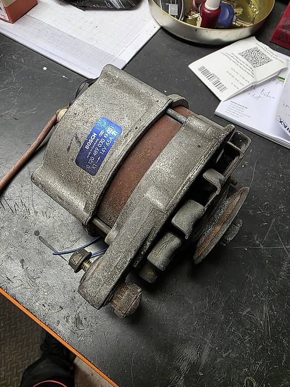 Tutti pezzi di ricambio auto: Alternator Alfa Romeo 33 – Usato da Langnau am Albis venduto da Sadisanto 3