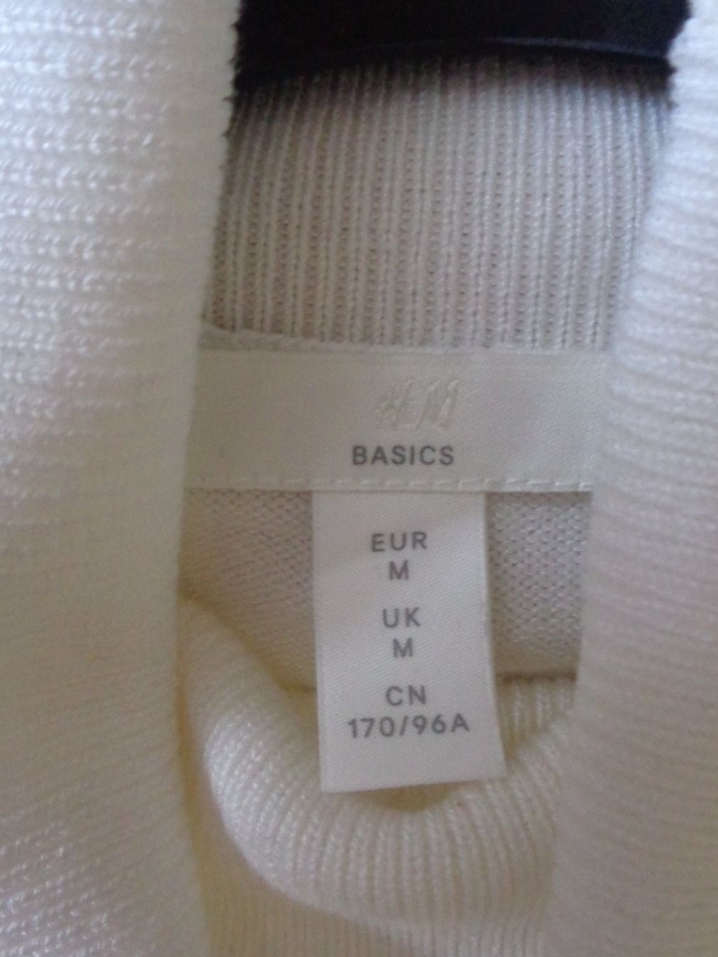 H&M Maglioni & Felpe: Pullover Damen, ohne Ärmel, H&M – Usato da Tafers venduto da kor_jf9w 5