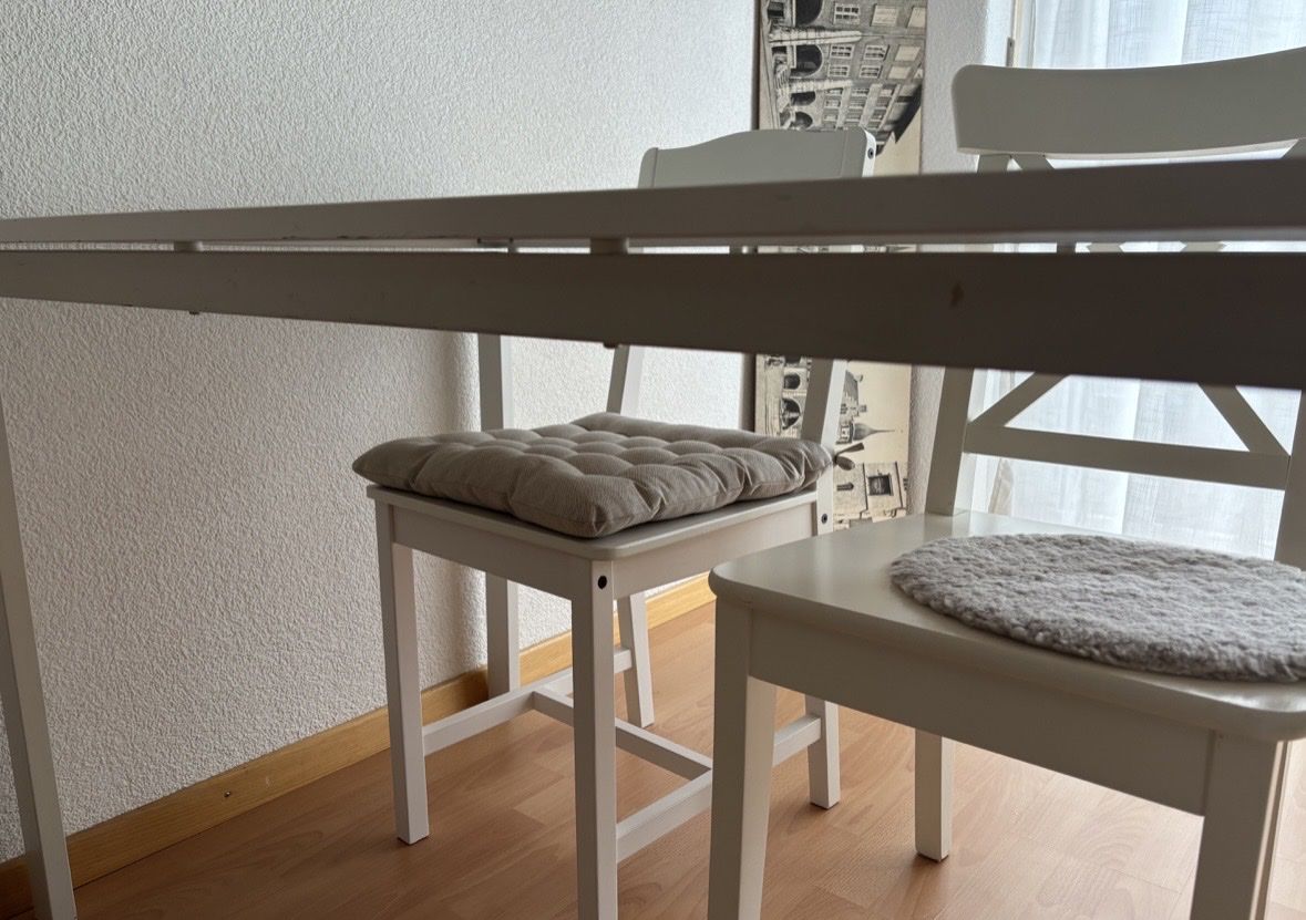 Tische: Ikea Tisch – Gebraucht aus Biel/Bienne von LadinaM12 2