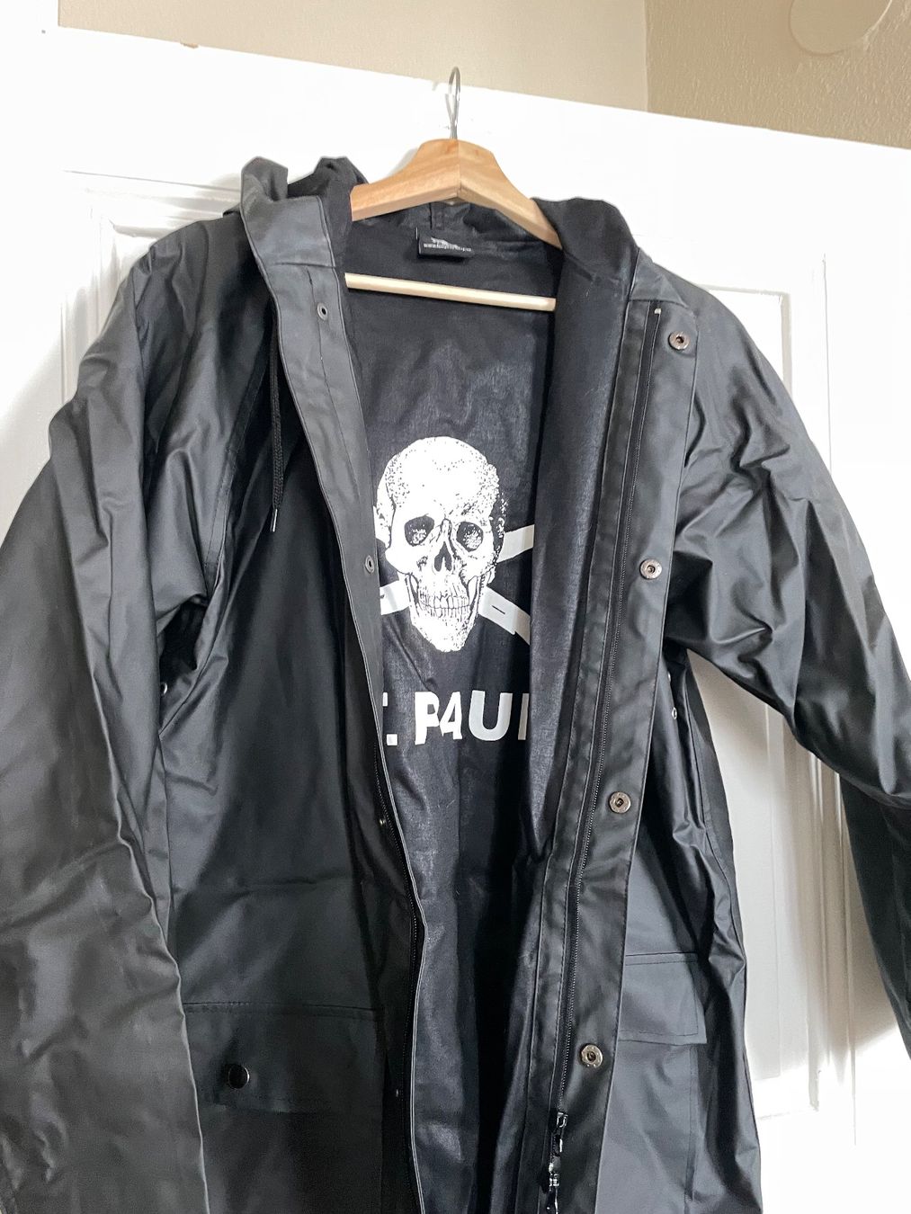 FC St. Pauli Giacche: FC ST. PAULI Regenjack – Usato da Basel venduto da Bsans