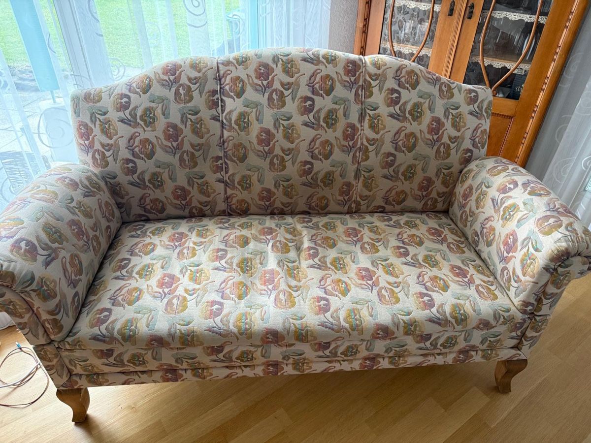 Sofas: Sofa mit Blumenmuster, 2-plätzig, Vintage Look – D'occasion à Ormalingen par zweitakter 4