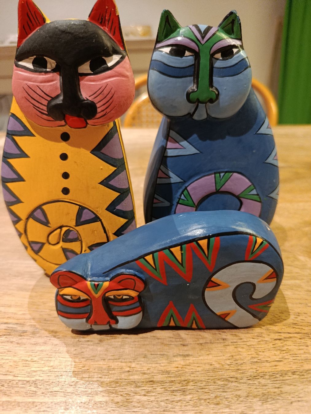 Statuette: Vintage Laurel Burch Style Katzen – Usato da Wattwil venduto da sunicheyenne