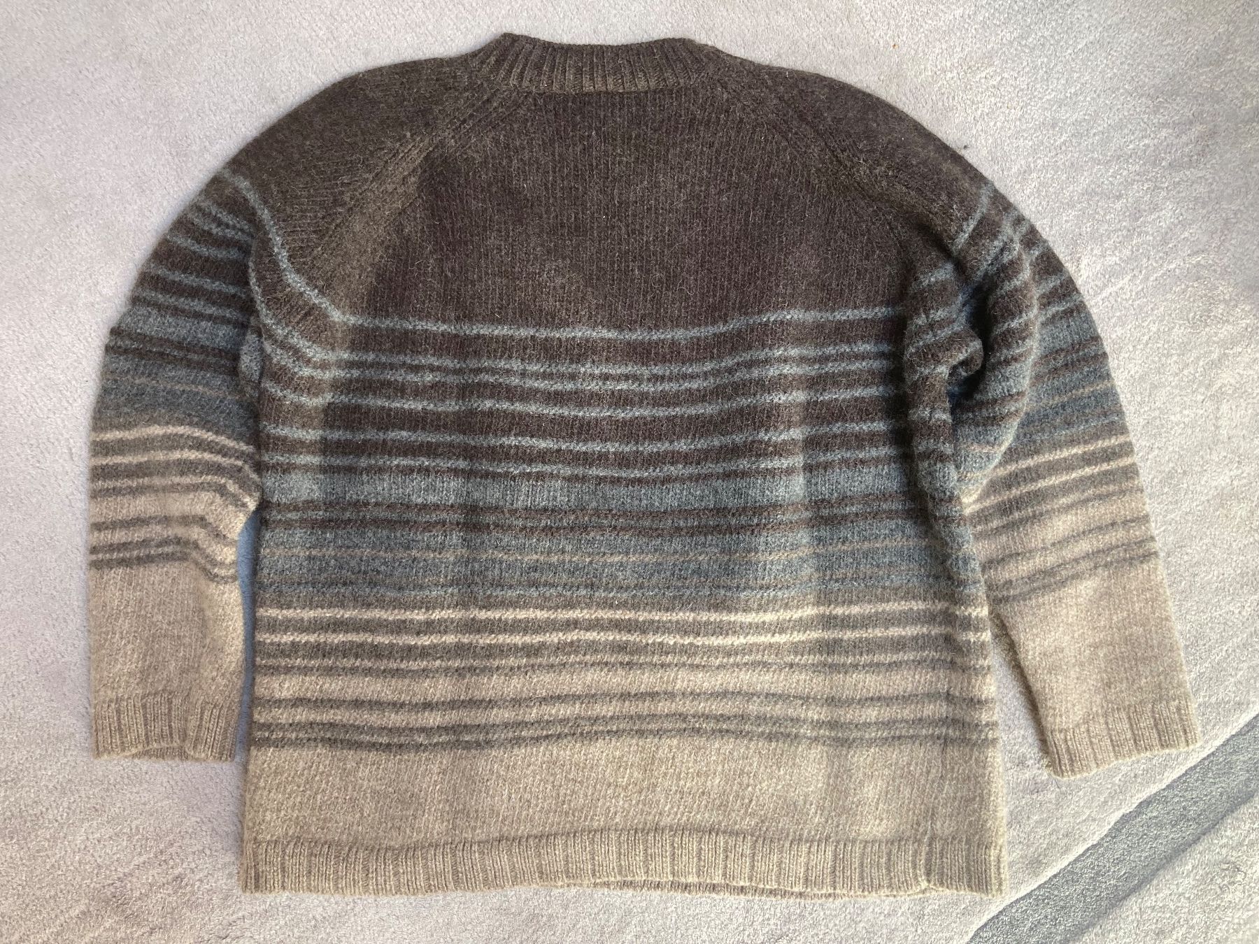 Lacoste Pullover & Sweatshirts: Wool sweater / 100% Wool / Lacoste / taille 6 (L) – Gebraucht aus Froideville von EL.YACHT.Okaz 4