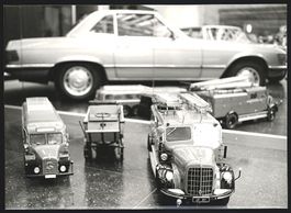 Fotografie Lastwagen Modell Mercedes Ben