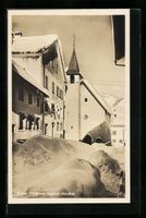 Zuoz, Winterpartie an der kathol. Kirche