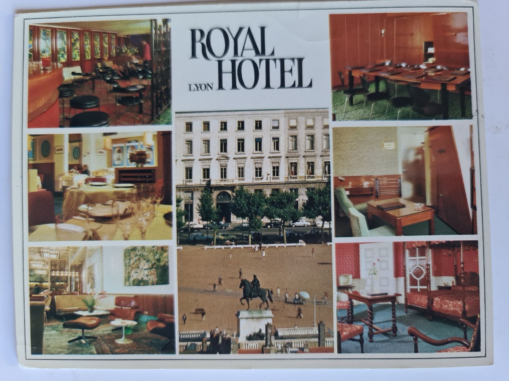 Cartoline postali: Ansichtskarte Royal Hotel Lyon 955 – Usato da Dintikon venduto da Vexi