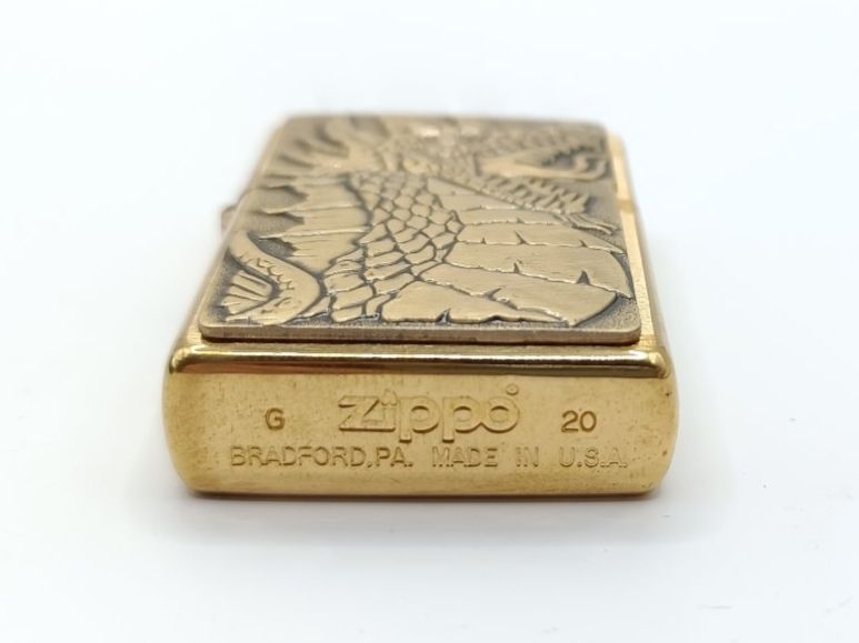 Zippo Accendini: ZIPPO Drachen Emblem Feuerzeug 60005632 – Nuovo e nell'imballaggio originale da Ennenda venduto da Benzinflamme 4